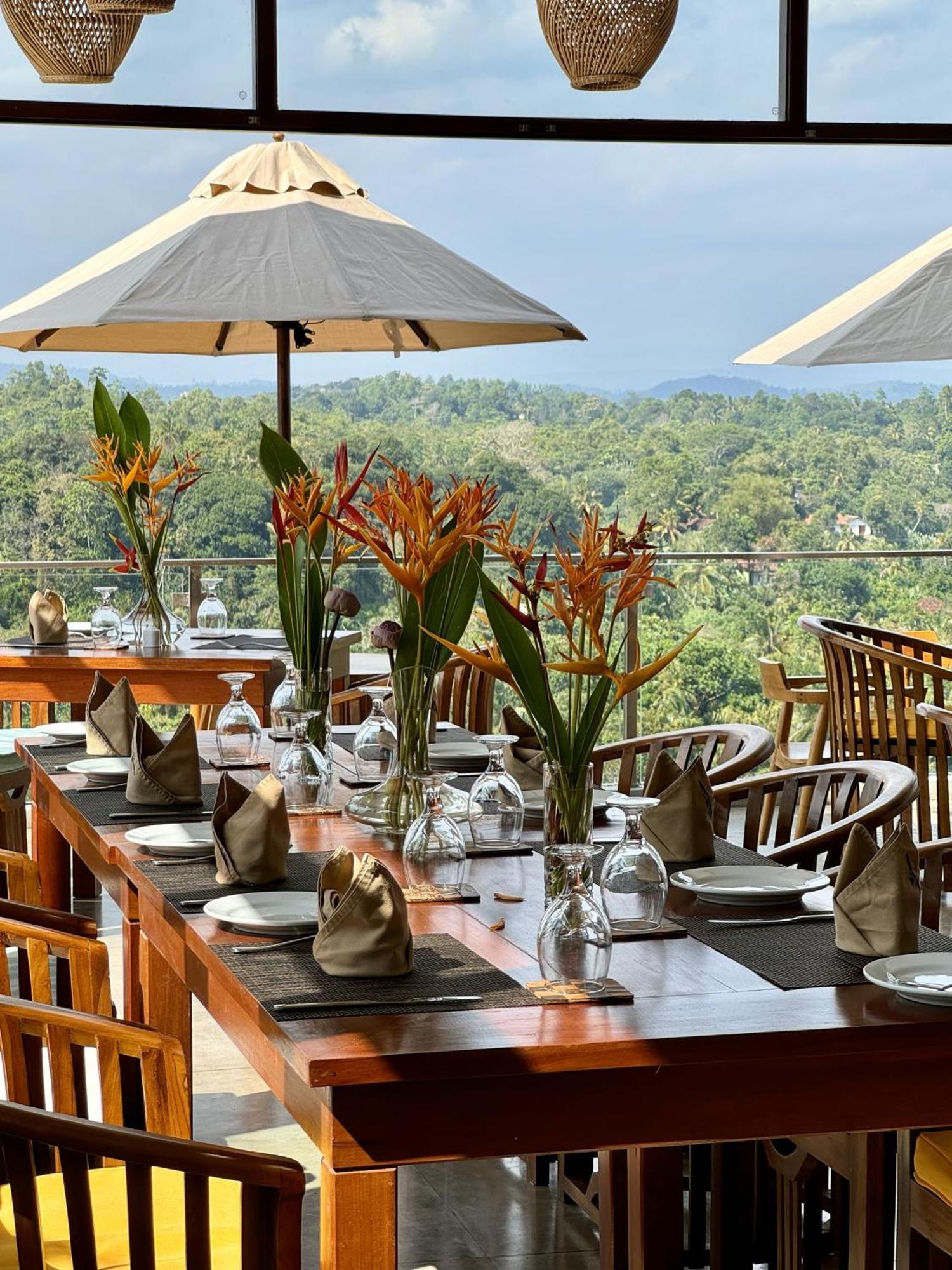 Coastline Mirissa Boutique Hotel And Spa Екстер'єр фото