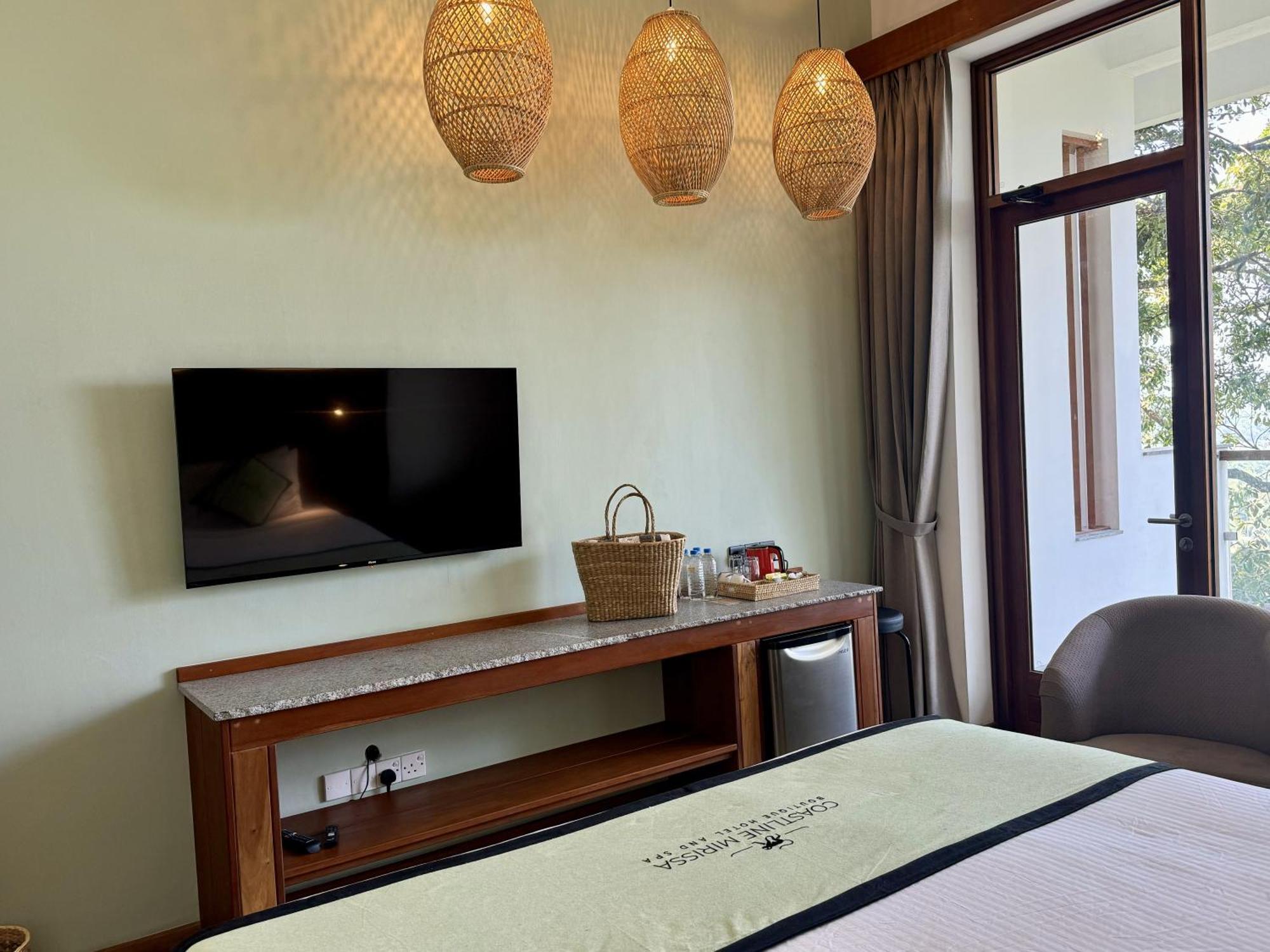 Coastline Mirissa Boutique Hotel And Spa Екстер'єр фото